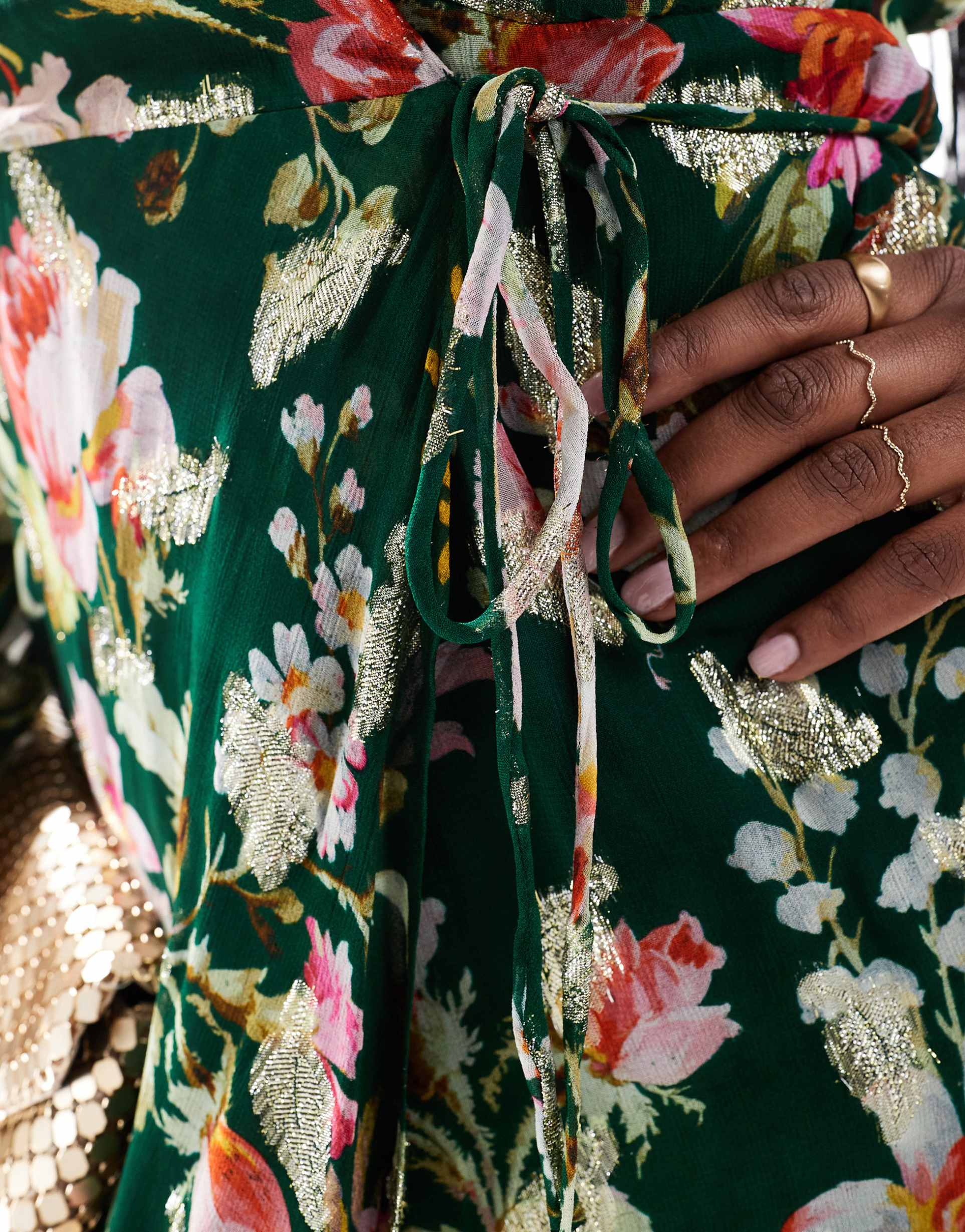 hope & ivy plus wrap midaxi dress in dark green floral with gold fleck