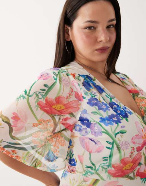 Hope & Ivy Plus wrap tie detail maxi dress in white floral, 3 of 4