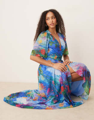 Hope & Ivy - Robe longue cache-caur à manches évasées et imprimé floral - Bleu