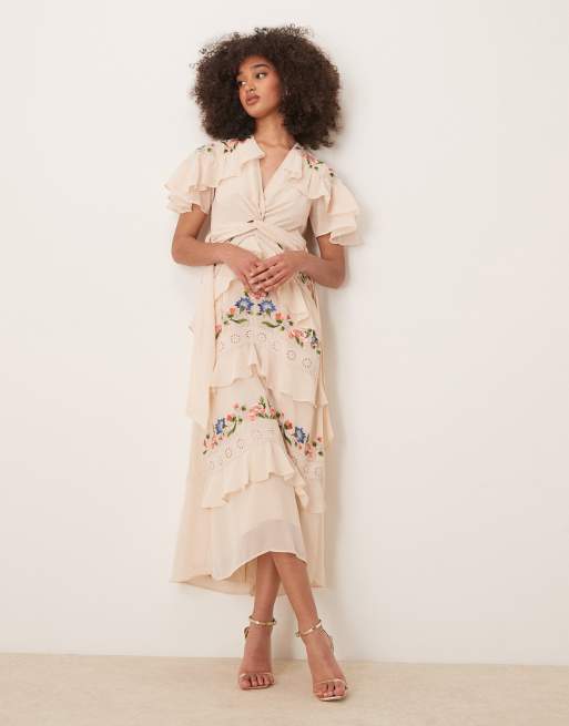 Hope & Ivy - Robe mi-longue brodée à col v et volants étagés - Crème