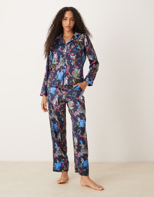 Hope & Ivy - Satijnen set van pyjamatop en -broek in blauw met dierentuinprint, 2 van 4