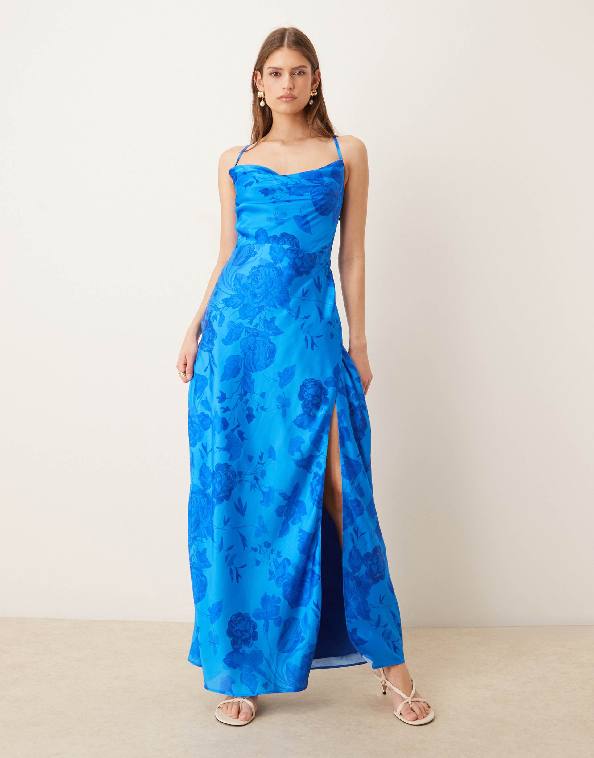 hope & ivy satin cowl neck open tie back thigh slit maxi dress in blue floral