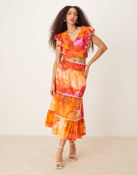 Hope & Ivy scallop trim tiered midi skirt co-ord in orange print