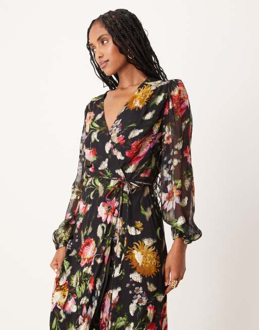 Hope & Ivy - Sort maxikjole med blomstermønster og guldfarvede pletter samt slå om-design foran, 2 af 4