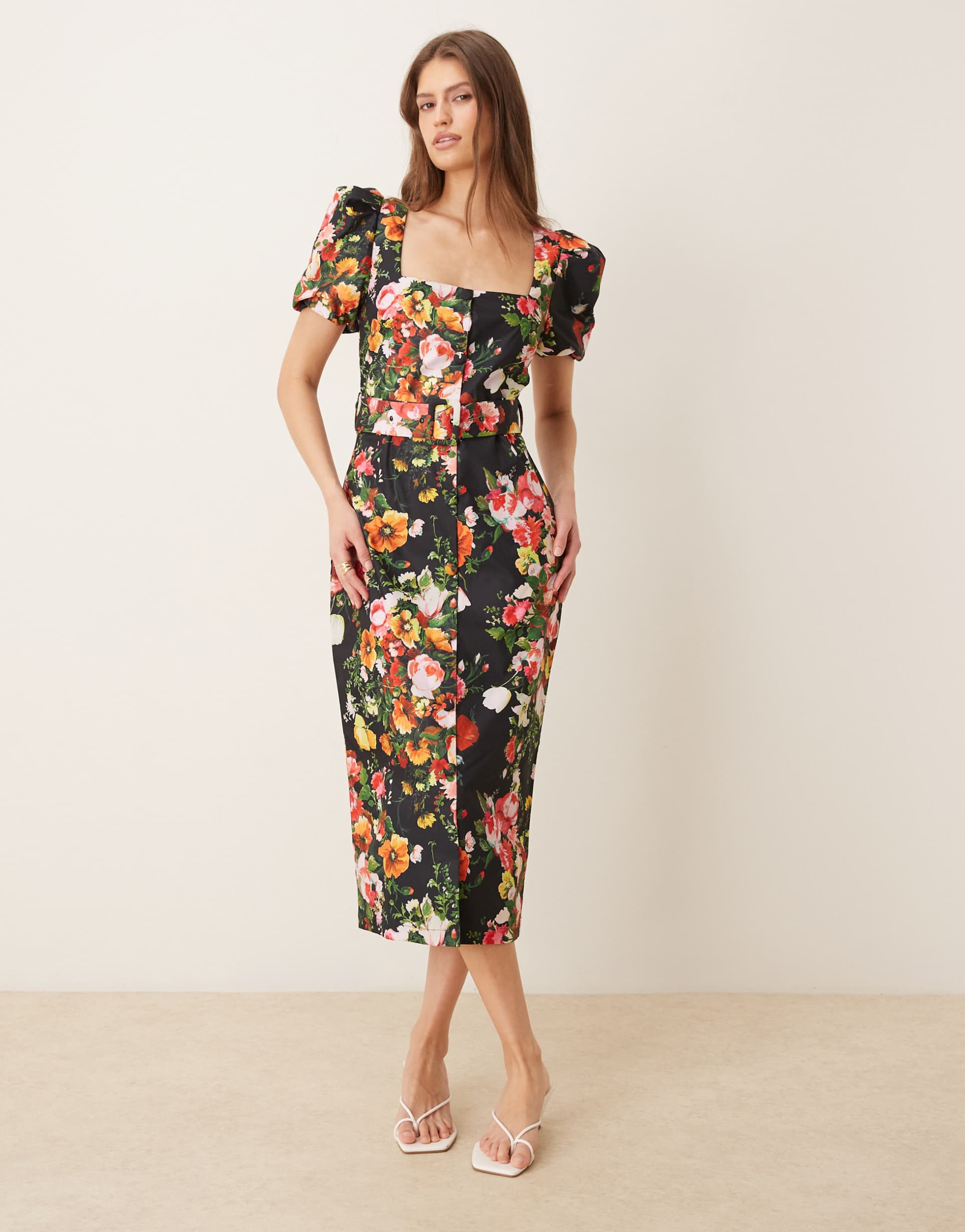 hope & ivy stretch square neck belted midi dress in black floral