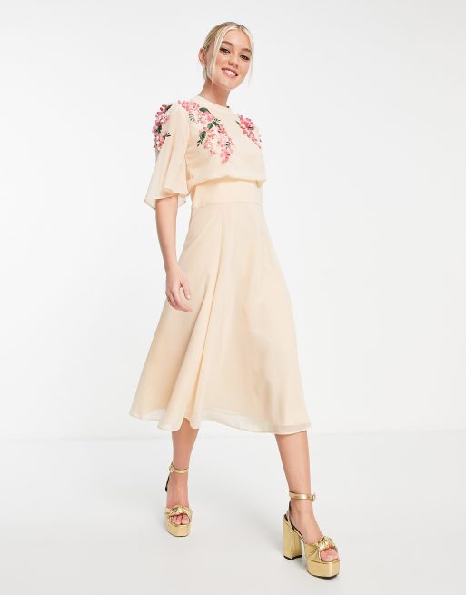 Hope & Ivy – Suki – Krämvit broderad midiklänning
