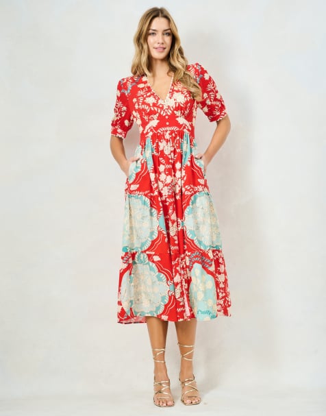 Hope & Ivy The amal v-neck full-skirt tea dress with puff sleeves in red and teal - view 1