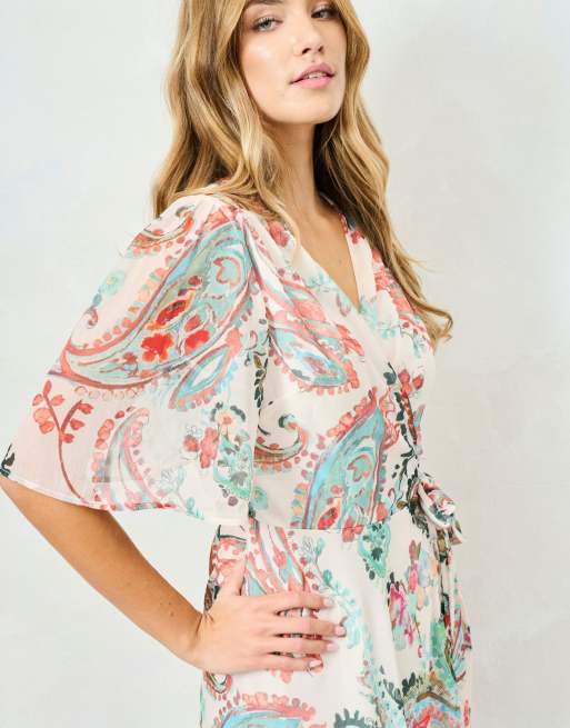 Hope & Ivy The blanche flutter sleeve maxi wrap dress with tie waist in cream multi, 3 of 5