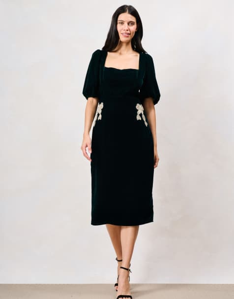 Hope & Ivy The emberlyn puff sleeve midi dress with embellished bow details in dark green - view 1