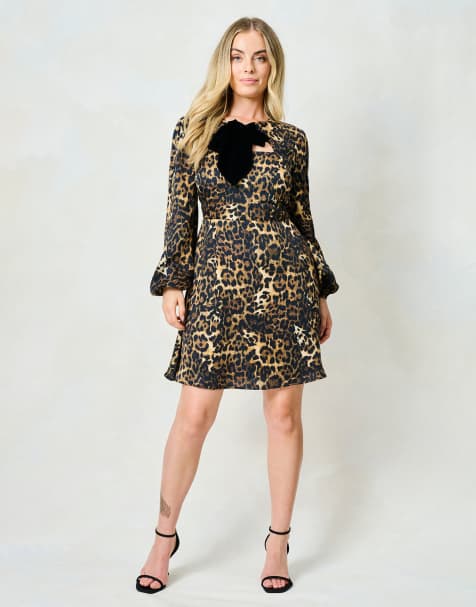 Hope & Ivy The india blouson sleeve skater dress with velvet tie neck in brown - view 1