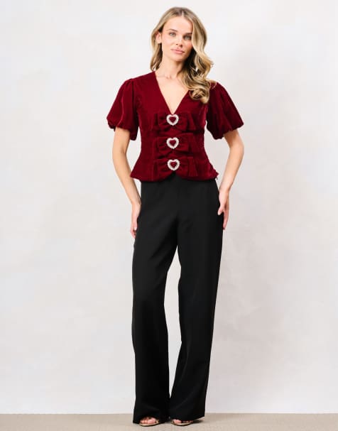 Hope & Ivy The kia puff sleeve v-neck top with embellished bows in burgundy - view 1