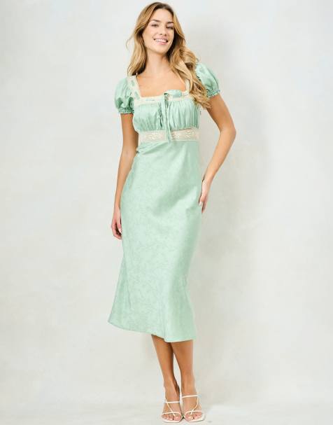 Hope & Ivy The lizzy printed satin square neck dress with front bow detail in light green - view 1