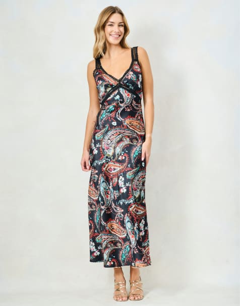 Hope & Ivy The mei printed v-neck satin cami midi dress with lace detailing in black multi - view 1