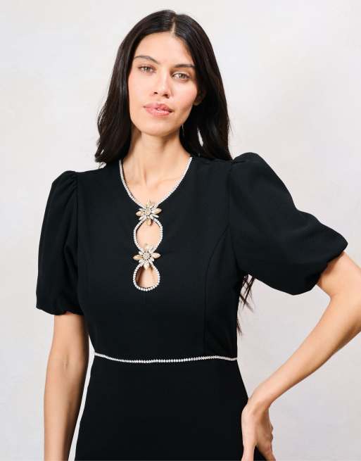 Hope & Ivy The sutton puff sleeve midi dress with dimond trim detailing in black, 3 of 5