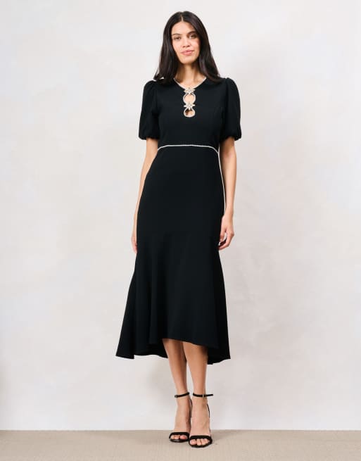 Hope & Ivy The sutton puff sleeve midi dress with dimond trim detailing in black, 5 of 5