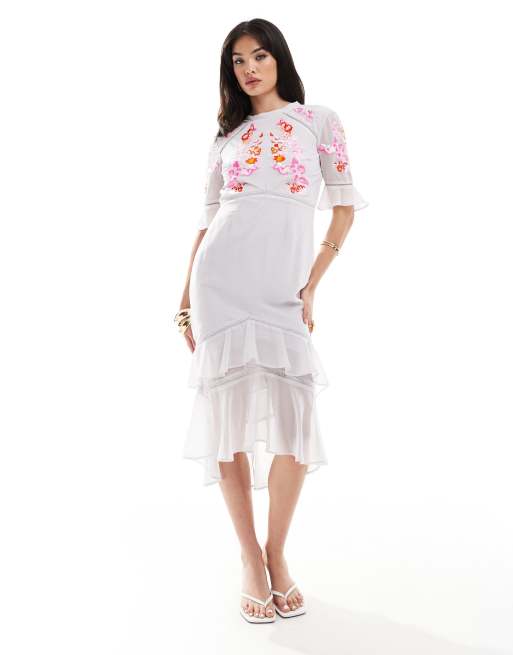 Hope & Ivy tiered midi dress with pephem in gray with red embroidery