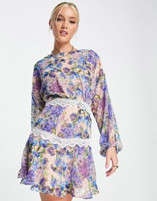 Hope & Ivy Tomasina print mini dress with long sleeves in lilac | ASOS