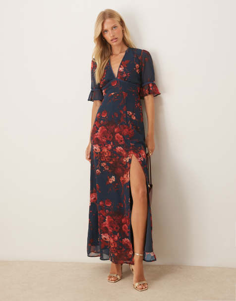 Hope & Ivy v-neck maxi dress with open back in navy and red floral