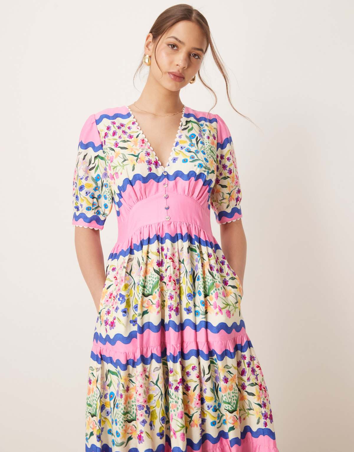 Hope & Ivy v-neck puff sleeve midi smock dress in multi