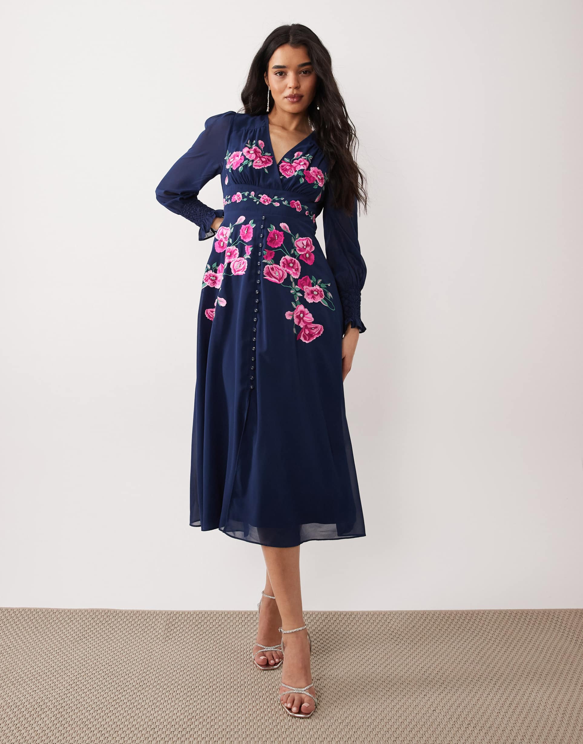hope & ivy wrap bust embroidered midi dress with button front in navy