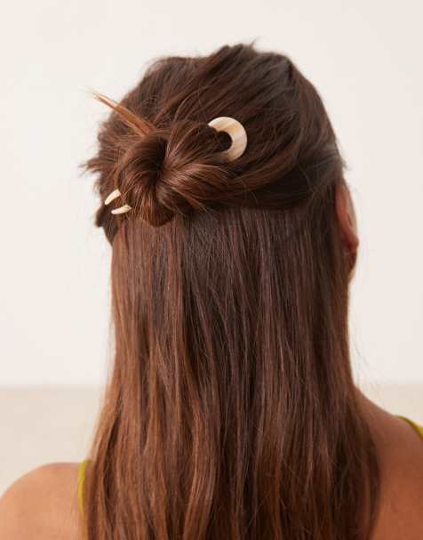 Horquilla francesa para el cabello color crema con diseño retorcido de Sui Ava - view 1