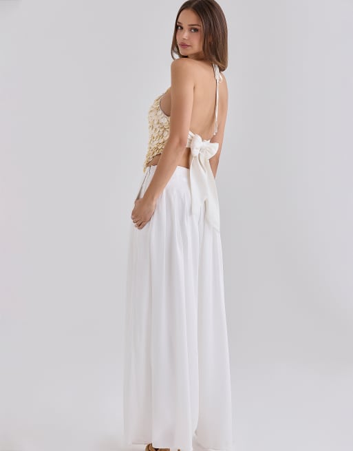 House of CB Alina Sateen Plissee-Weiter-Hose in Weiß, 2 von 4
