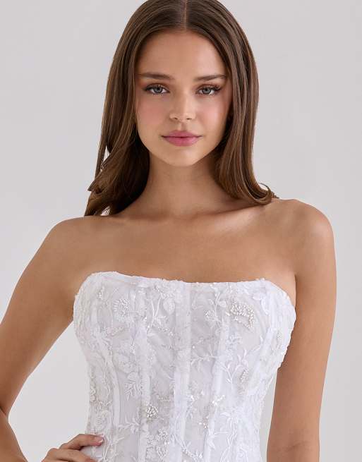 House of CB Anisa handperlenverziertes trägerloses Maxikleid in Weiß, 3 von 4
