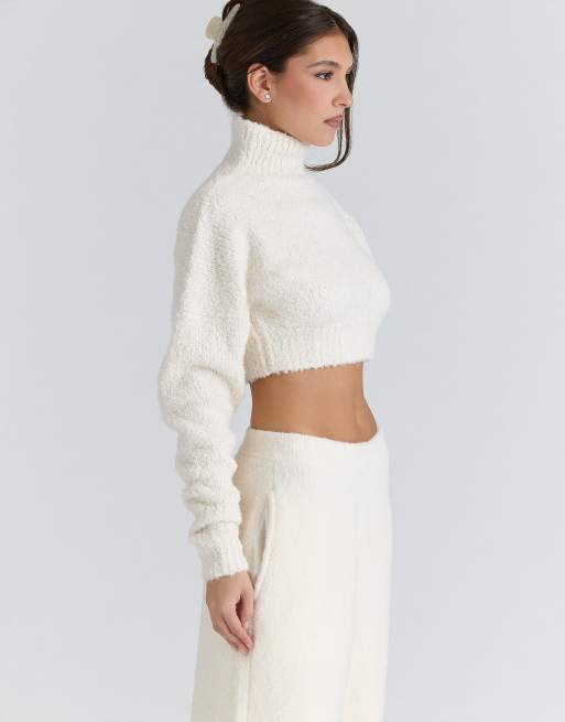 House of CB – Cheyenne – Dicker Bouclé-Strickpullover aus Wolle in Elfenbeinweiß mit kurzem Schnitt, 4 von 4