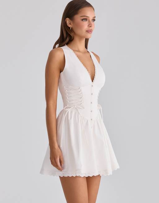 House of CB Rosalina robe courte à lacets en coton blanche, 2 de 4