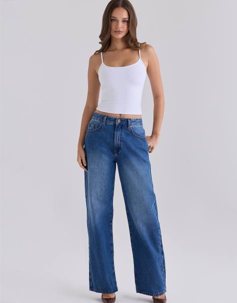 House of CB The slim boyfriend medium wash straight-leg jeans in medium wash - view 1