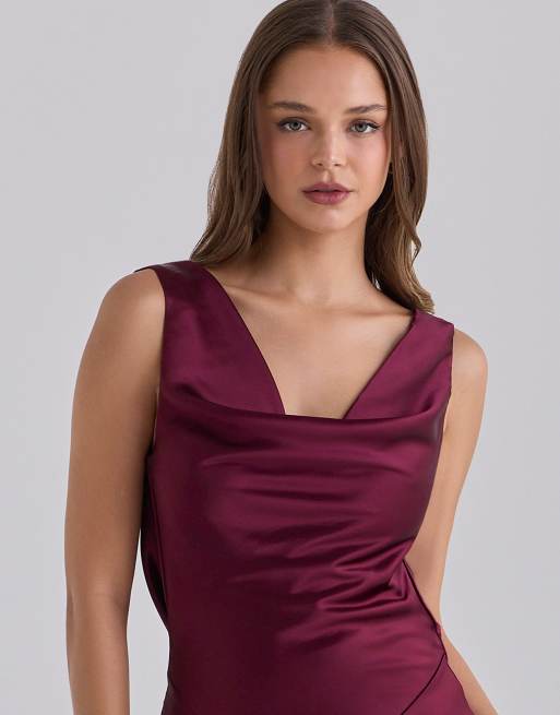 House of CB vestido largo satinado con drapeado y espalda drapeada en cabernet, 3 de 4