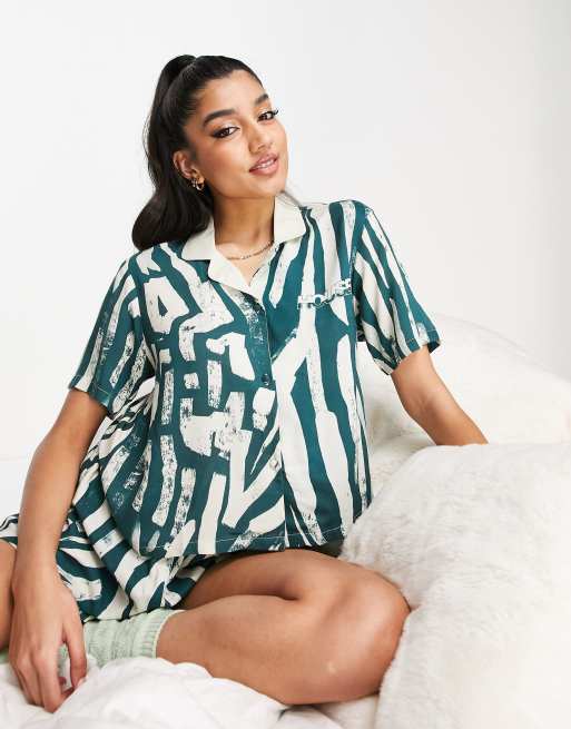House of Holland - Pyjama avec chemise et short - Bleu foncé/crème