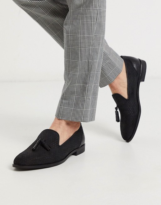 House of Hounds arrow tassel loafers in black