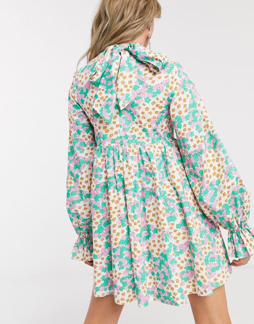 House Of Stars – Sukienka nad kolano z kwiatowym wzorem i obszernymi  rękawami w stylu vintage | ASOS