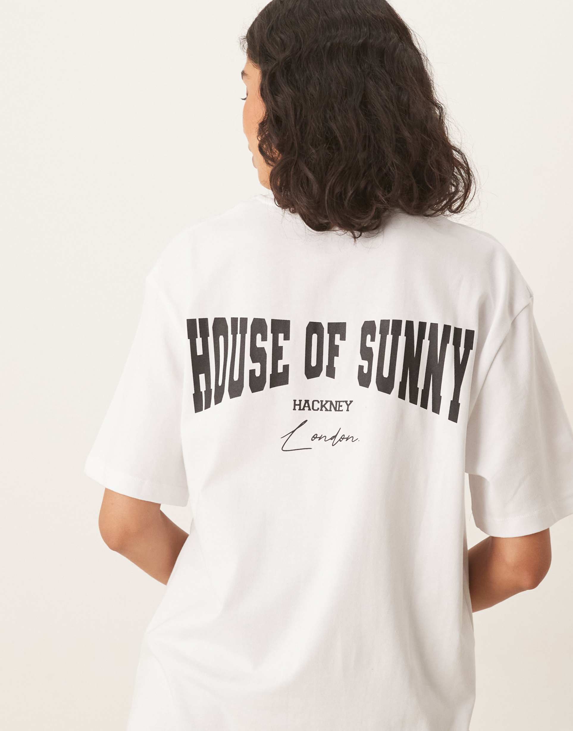 house of sunny hackney logo oversized t-shirt in crispy white