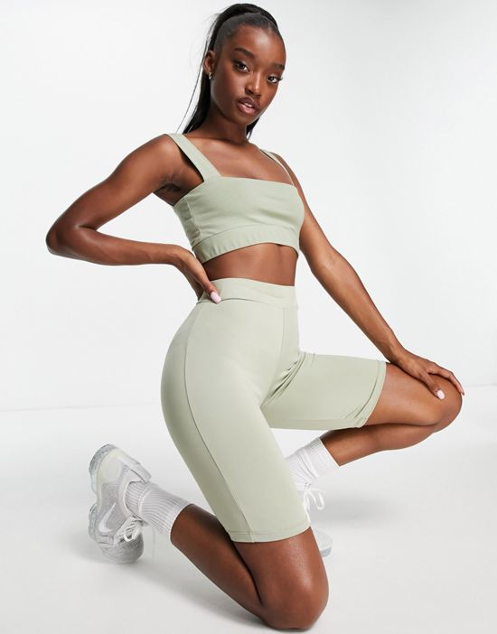 https://images.asos-media.com/products/hoxton-haus-gym-legging-shorts-in-sage-green/201903151-3?$n_550w$&wid=550&fit=constrain