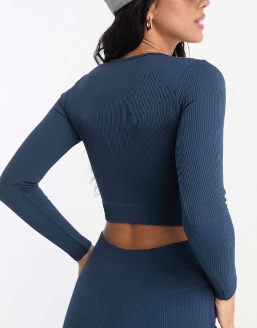 Hoxton Haus seamless long sleeve gym crop top co-ord in navy, 2 of 4