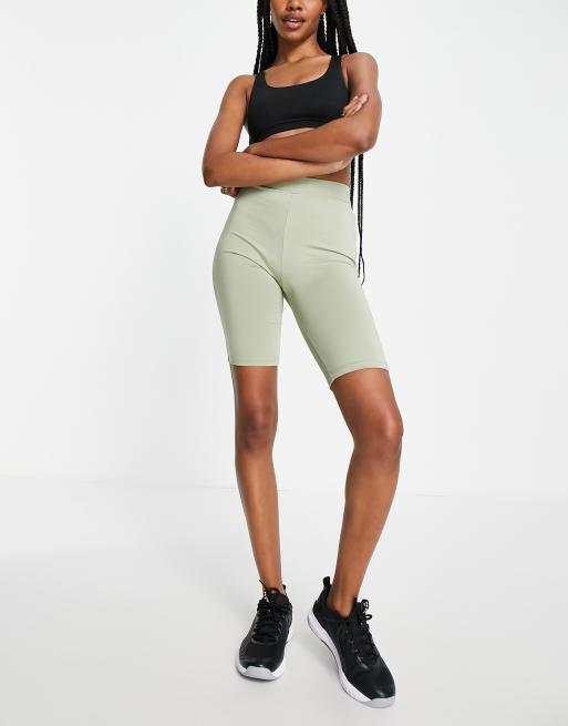 Hoxton Haus Tall – Gym – Salviagröna leggingsshorts, 3 av 4