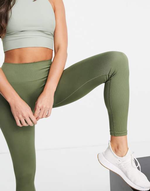 Hoxton Haus Tall – Nahtlose Sport-Leggings in Khaki, 3 von 4