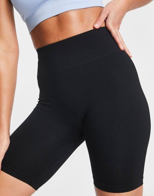 Hoxton Haus Tall seamless gym legging shorts in black, 2 of 4