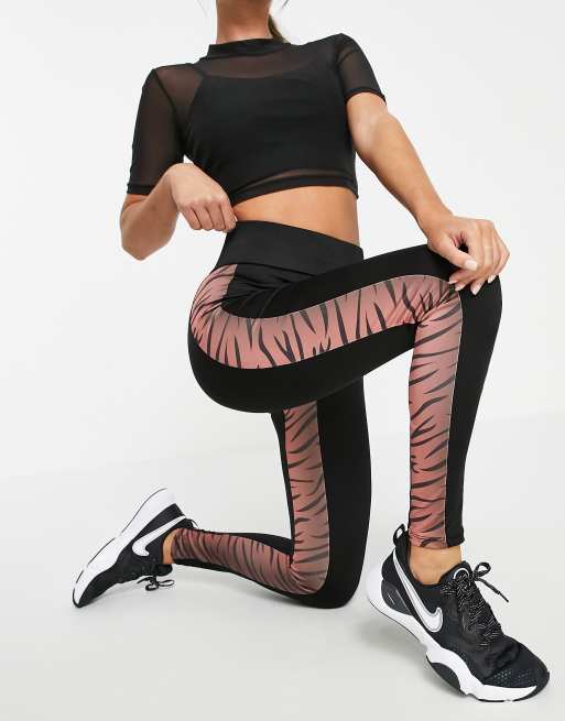 Hoxton Haus - Træningsleggings med panel med tigerprint i sort