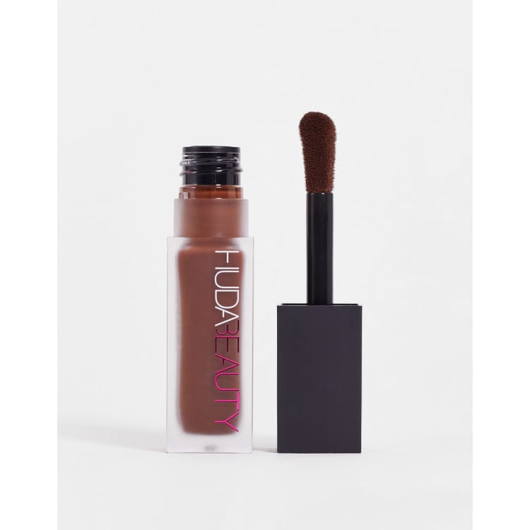 Huda cosmetics top