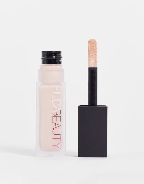 Huda Beauty – #FAUXFILTER – Rozświetlający matowy korektor w płynie - view 1