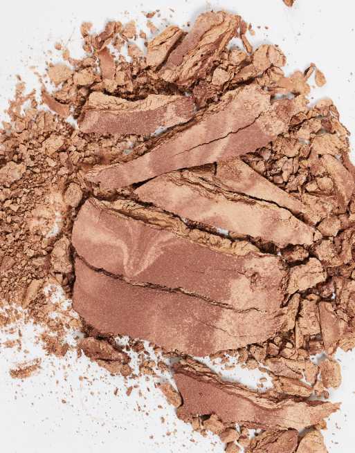 Huda Beauty – GloWish Soft Radiance – Bronzer Puder – 02 Medium, 3 av 4