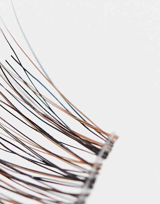 Huda Beauty – Sztuczne rzęsy –Shortie Lash Harmony #17, 4 z 4