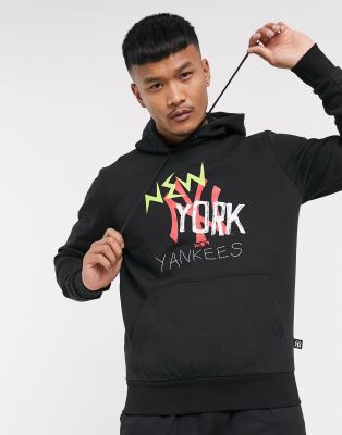 фото Худи черного цвета с принтом new era new york yankees-черный