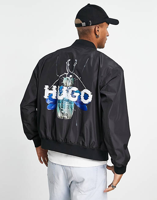 At placere Patriotisk støj Hugo - Besti - Sort bomber-jakke med print på ryggen | ASOS