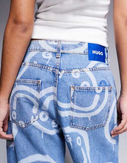 HUGO Blue getara wide leg denim jeans in midwash blue with all over logo print, 4 of 5