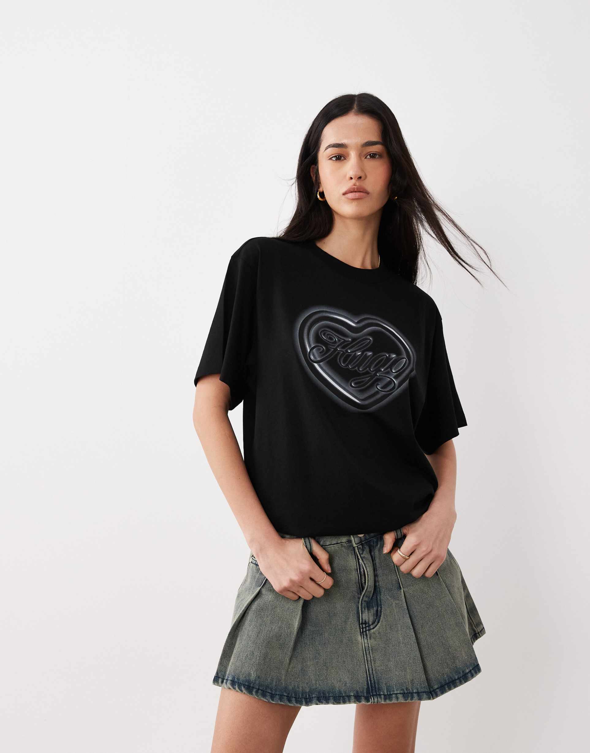hugo blue heart logo t-shirt in black