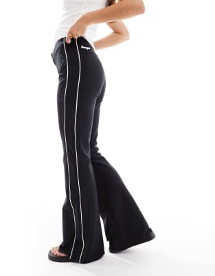 Hugo Blue Hugo Blue Hizumi flared trousers in black